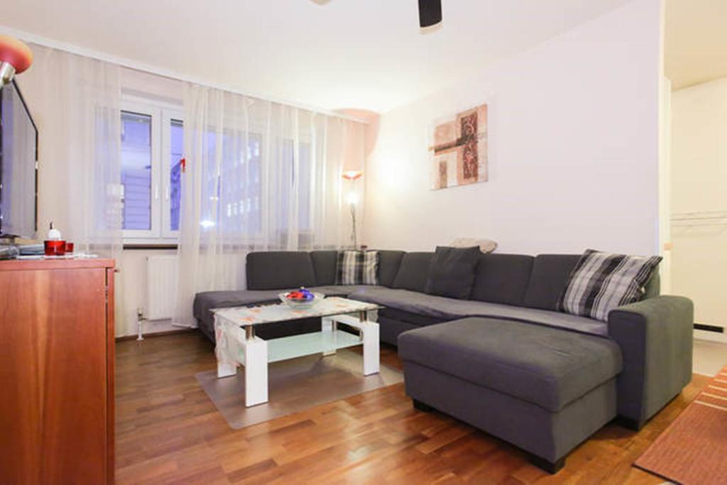 Apartment Mariahilf - 4Rooms4You Viena Habitación foto